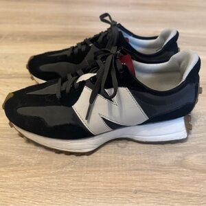 Women New Balance 327